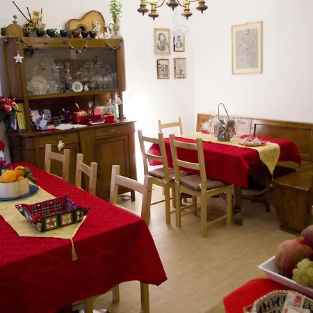 Dai Carari Couette-café 3*
