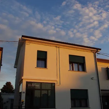 Dai Carari Couette-café 3*
