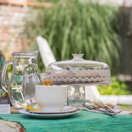 Dai Carari Bed and Breakfast 3*
