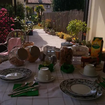 Bed and Breakfast Dai Carari Mira