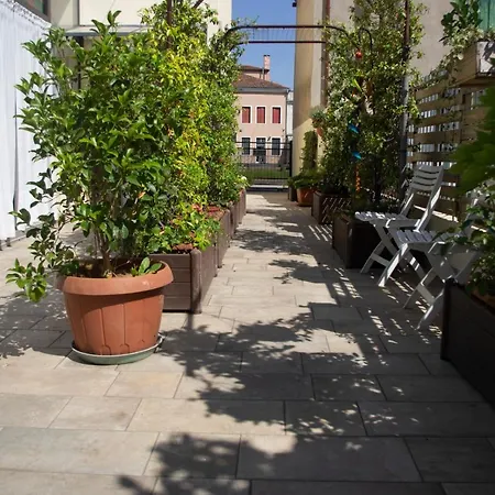 戴卡拉里住宿加早餐旅馆 3* 米拉